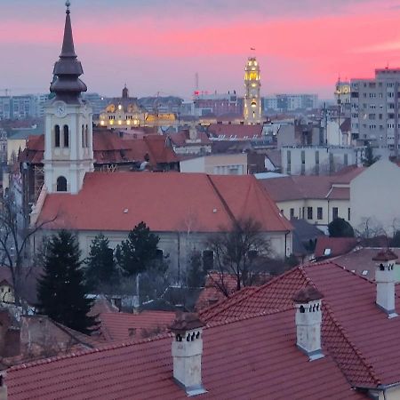 Over The City Oradea Exteriör bild