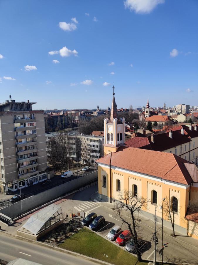 Over The City Oradea Exteriör bild
