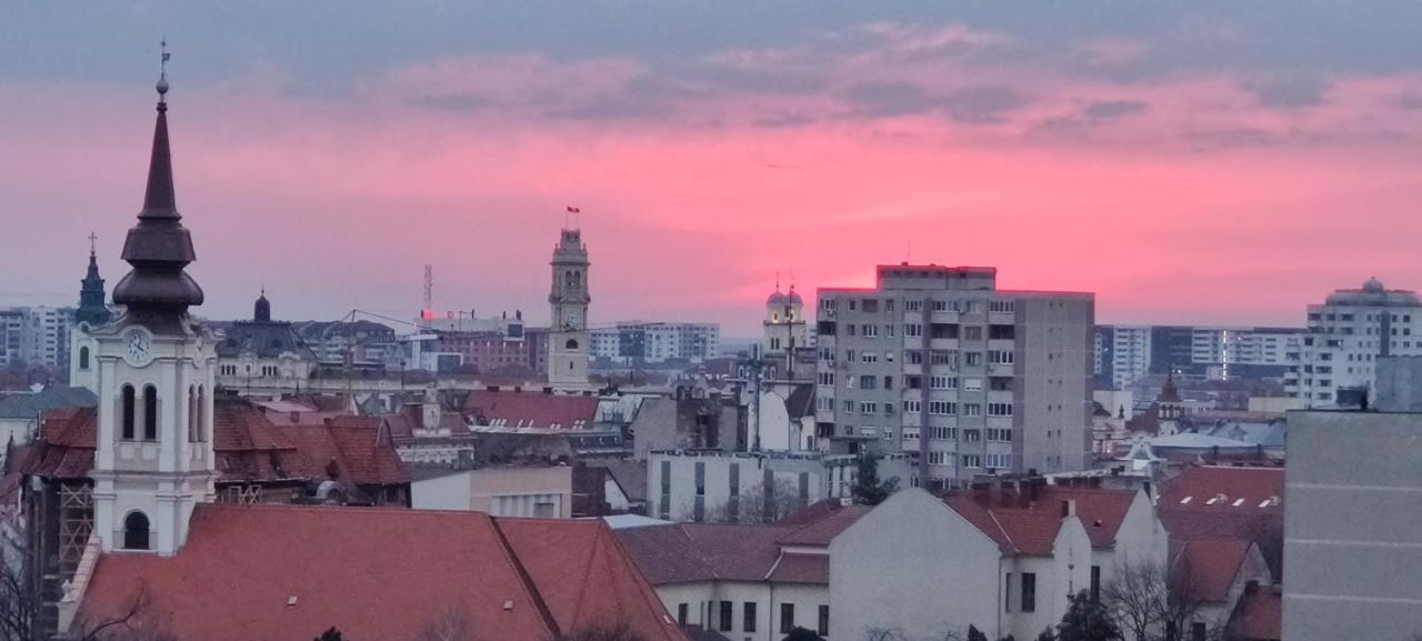 Over The City Oradea Exteriör bild